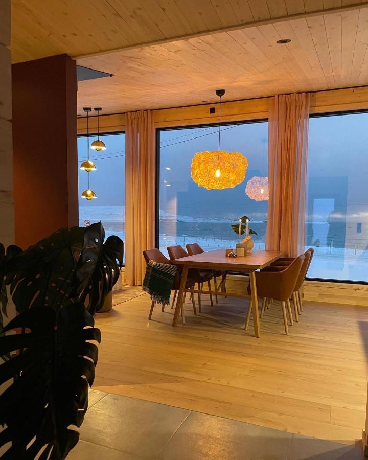 Ekkeroy Lodge - Arctic Living Vadso Ngoại thất bức ảnh