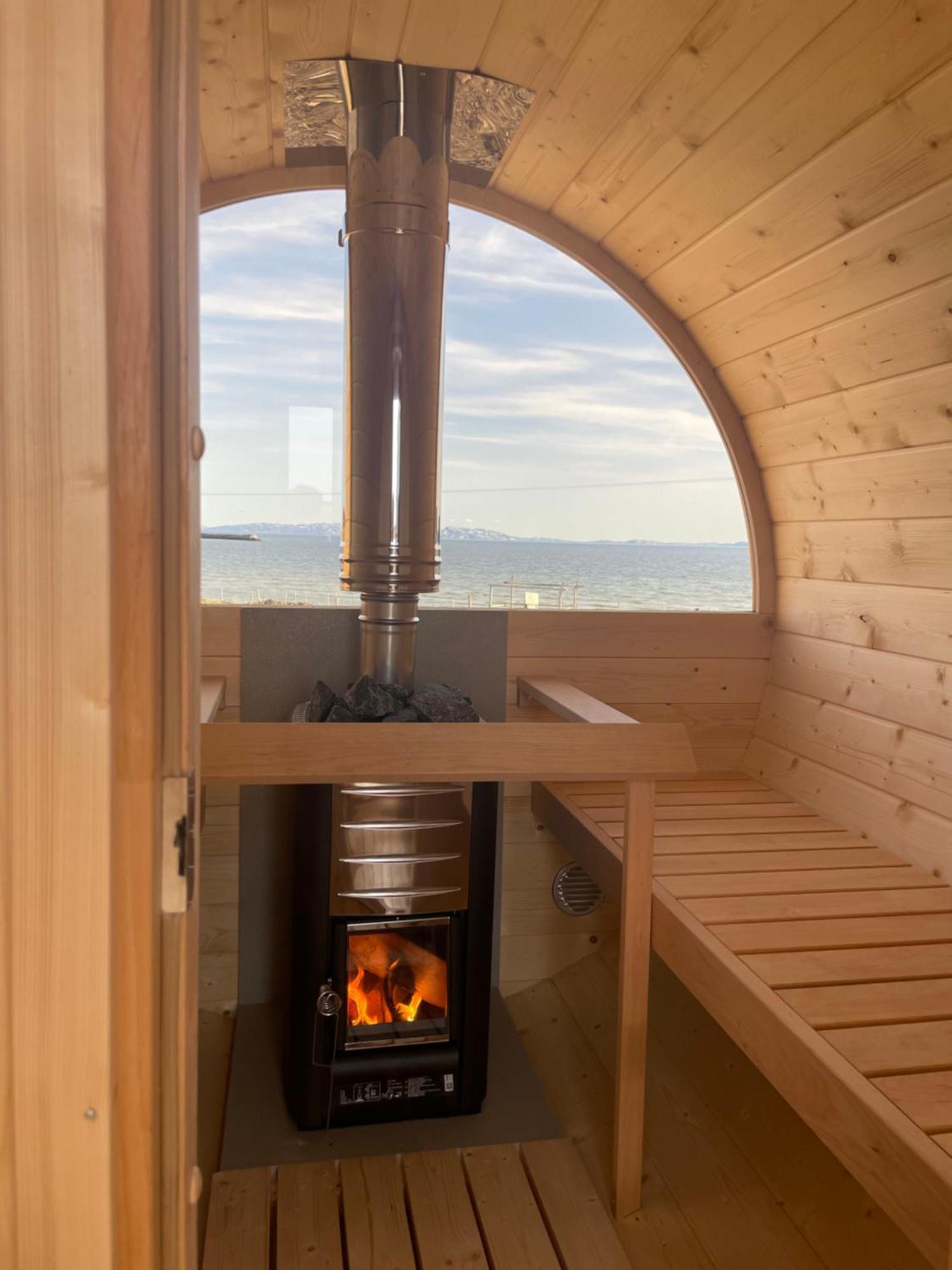 Ekkeroy Lodge - Arctic Living Vadso Ngoại thất bức ảnh